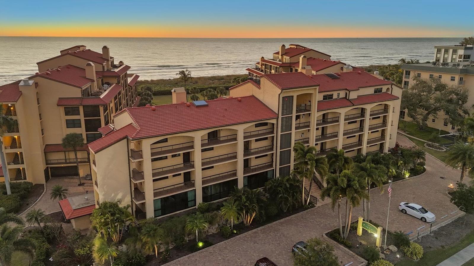 Image 3 of 53 For 8730 Midnight Pass Road 202