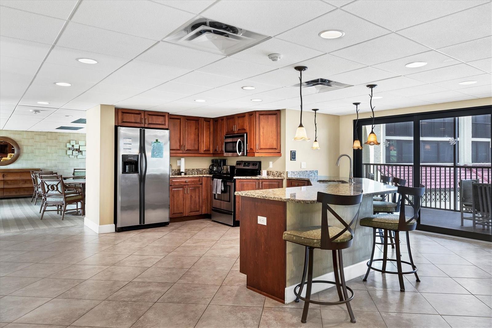 Image 42 of 53 For 8730 Midnight Pass Road 202