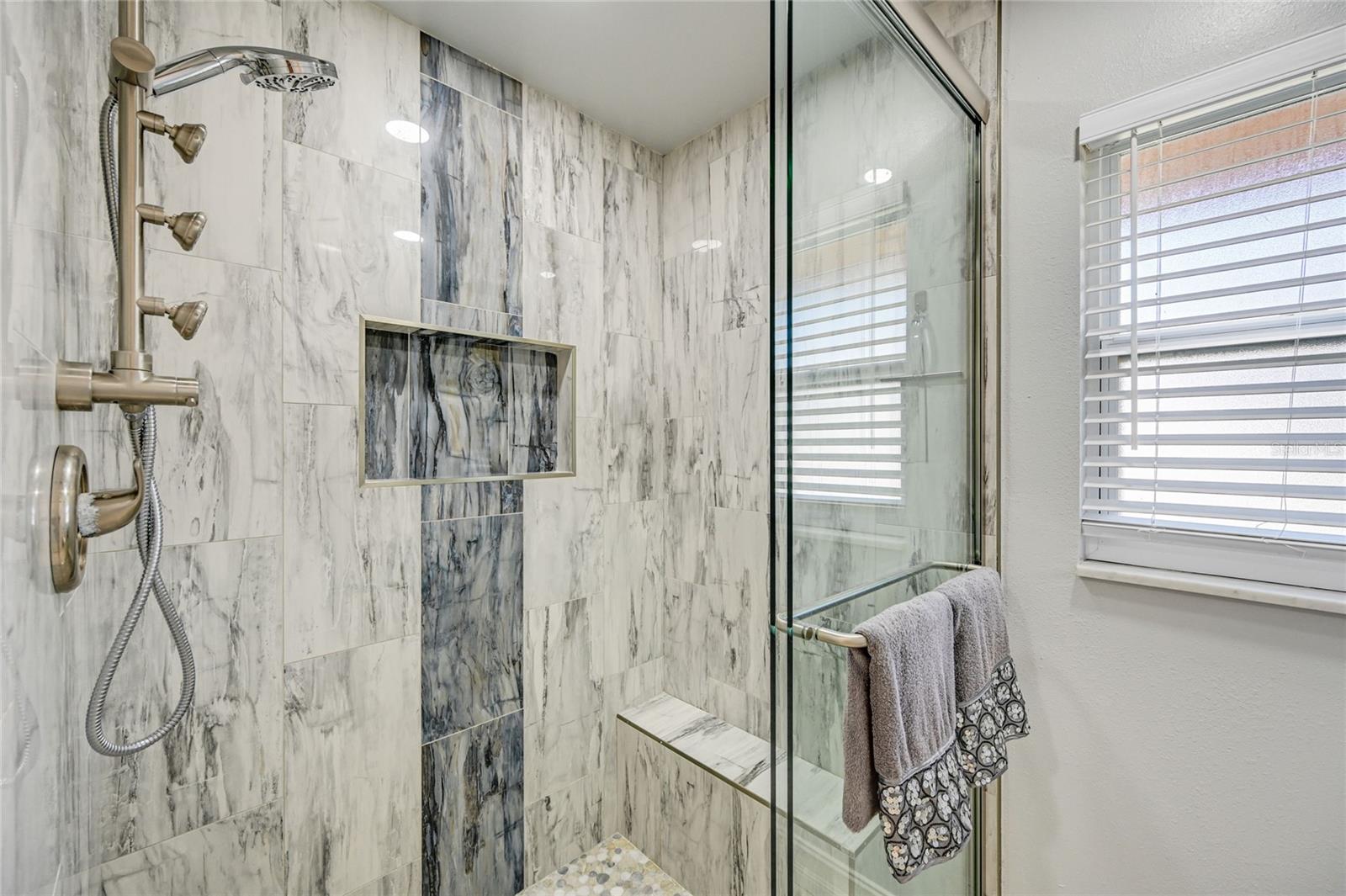 Image 19 of 28 For 4240 Perth Court