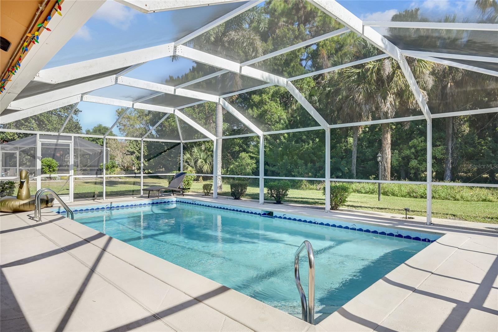 Image 25 of 28 For 4240 Perth Court