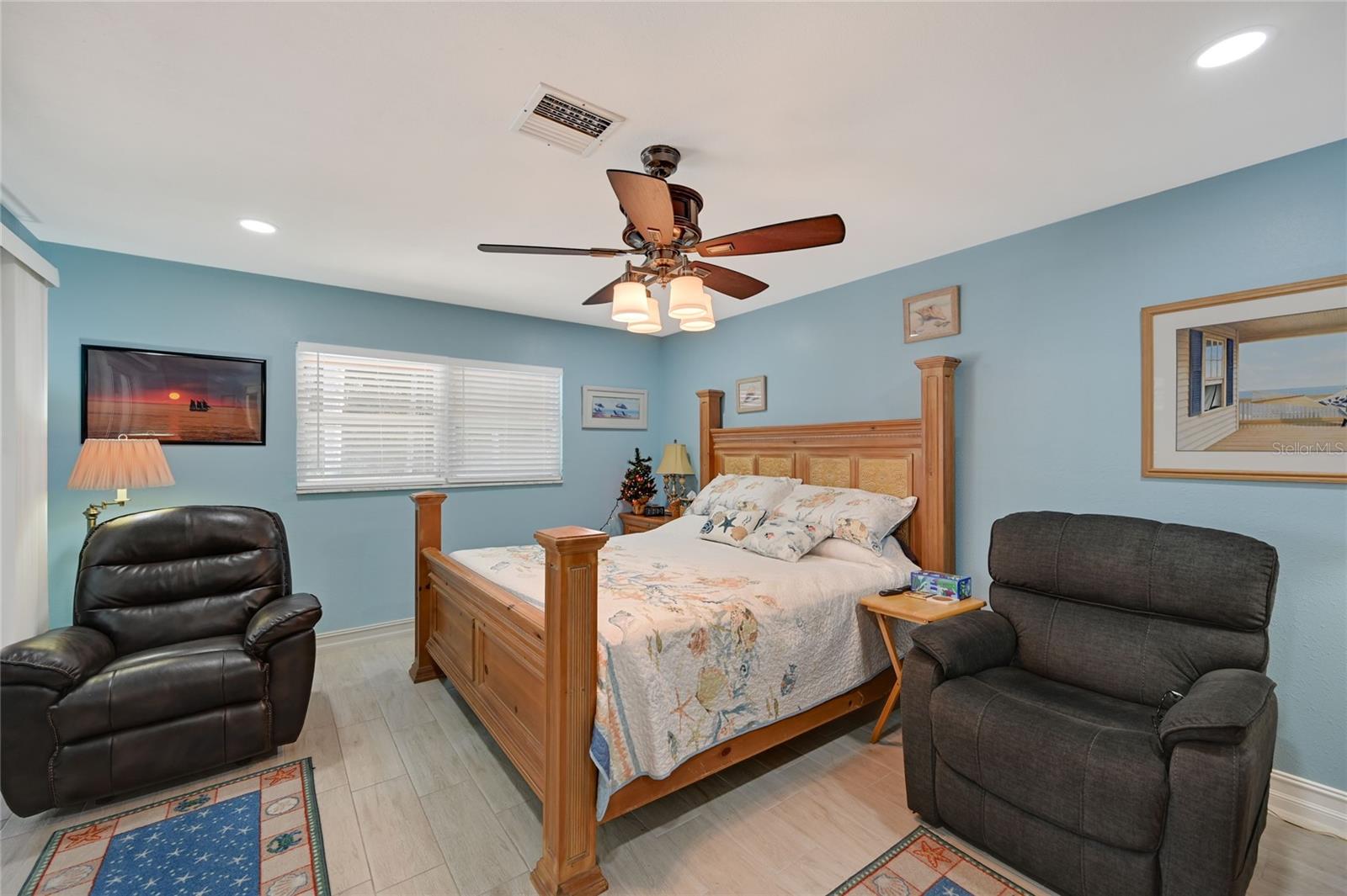 Image 8 of 28 For 4240 Perth Court