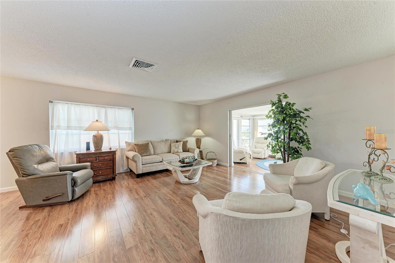 Image 16 of 41 For 5992 Coral Way