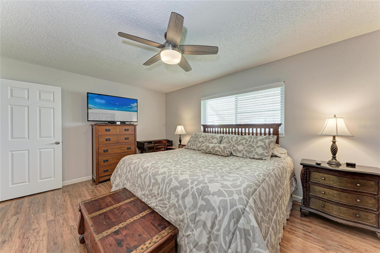 Image 23 of 41 For 5992 Coral Way