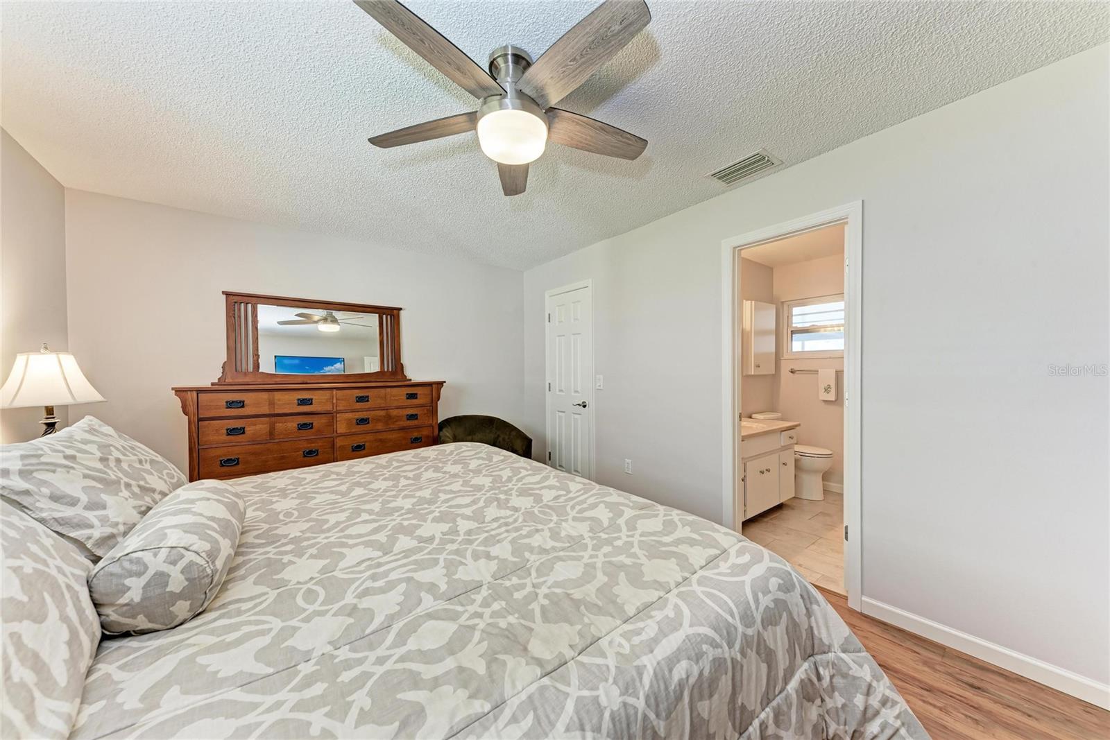 Image 25 of 41 For 5992 Coral Way