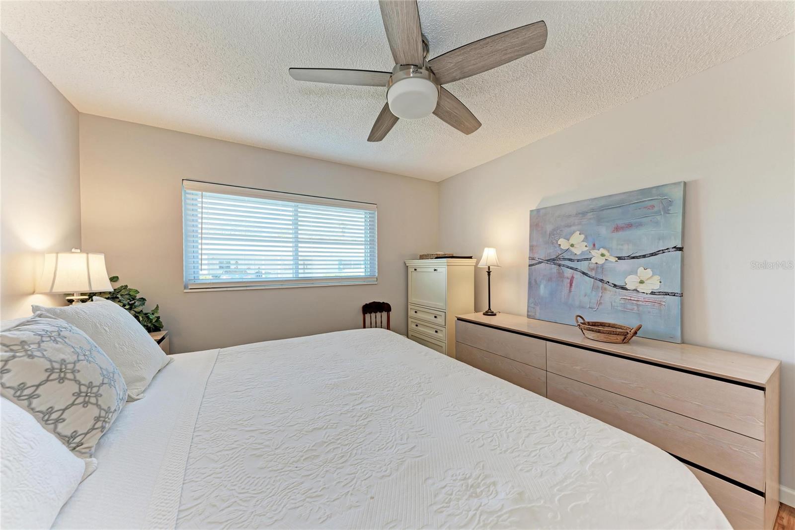 Image 28 of 41 For 5992 Coral Way