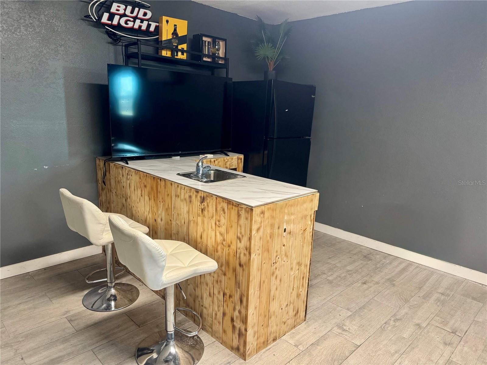 Image 32 of 40 For 9930 Hoth Road