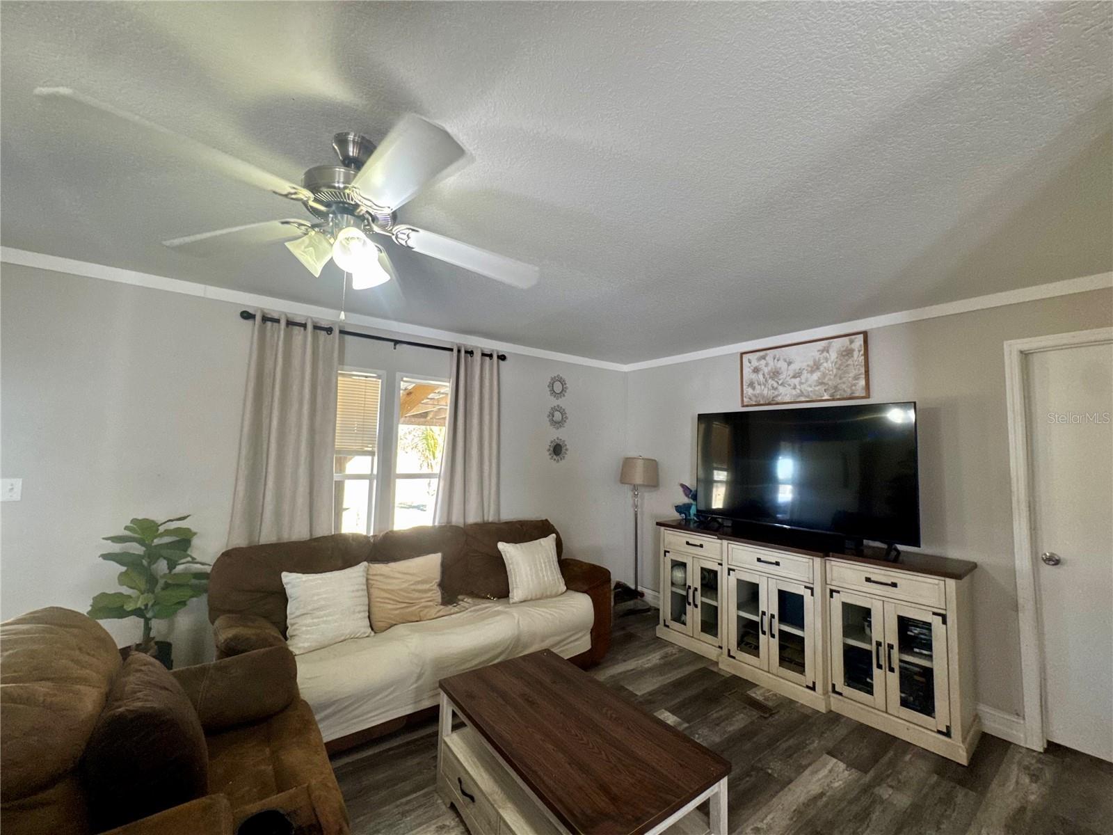 Image 5 of 40 For 9930 Hoth Road