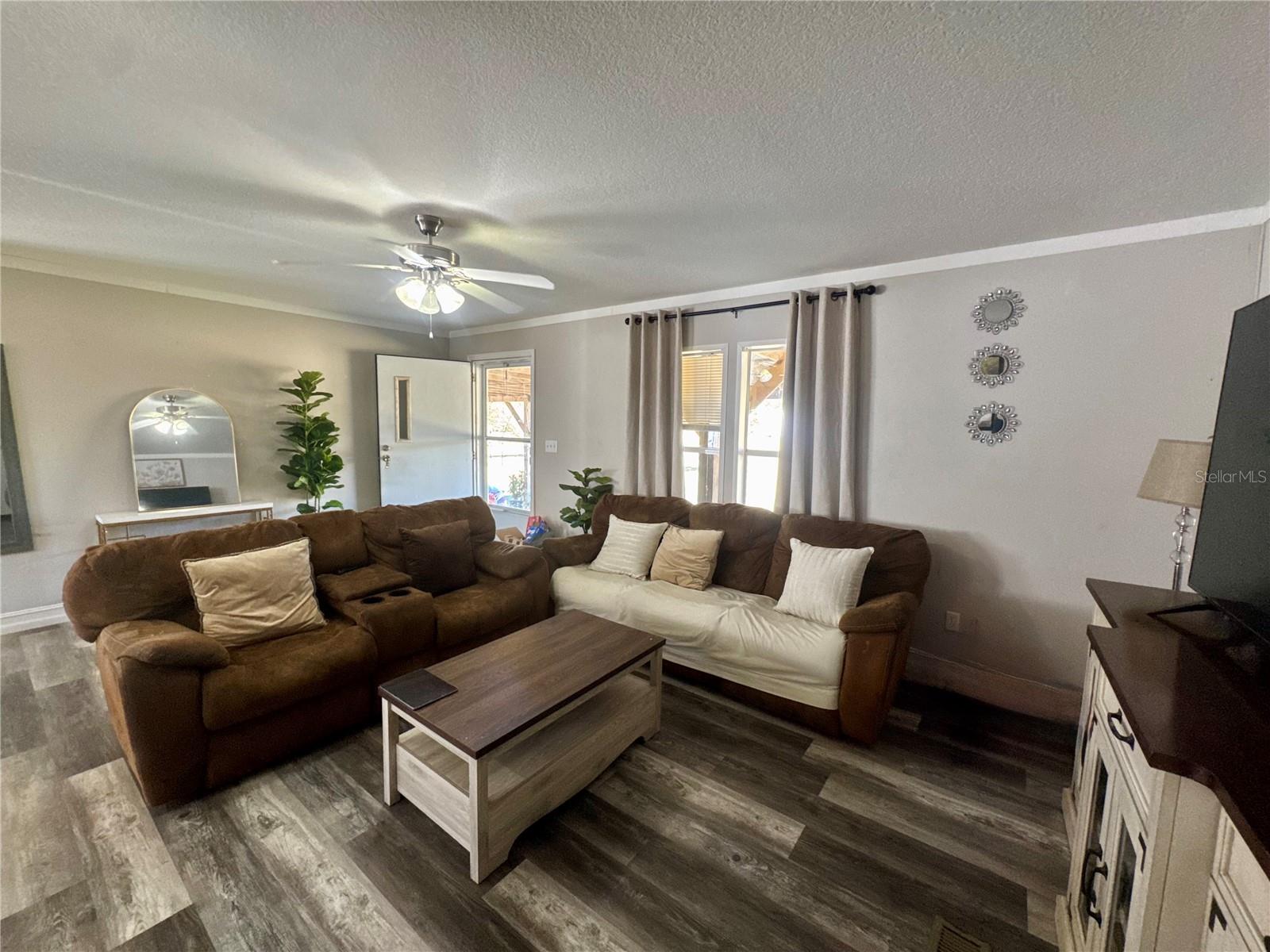 Image 6 of 40 For 9930 Hoth Road