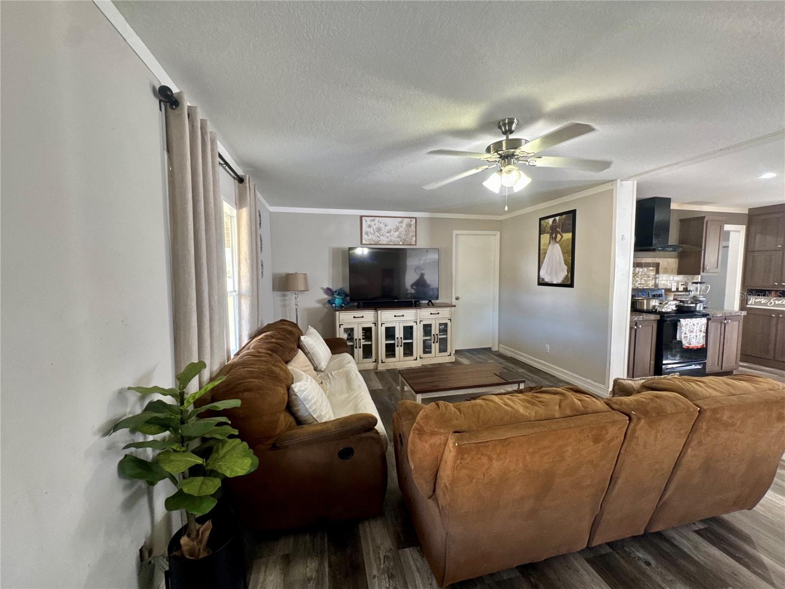 Image 7 of 40 For 9930 Hoth Road