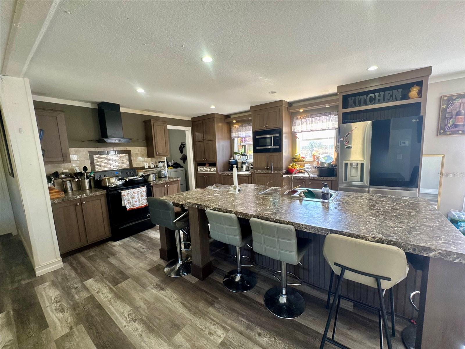 Image 8 of 40 For 9930 Hoth Road