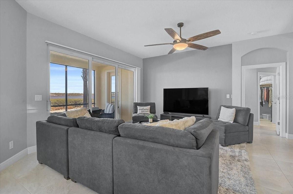 Image 11 of 63 For 1258 Riverscape Street 1258