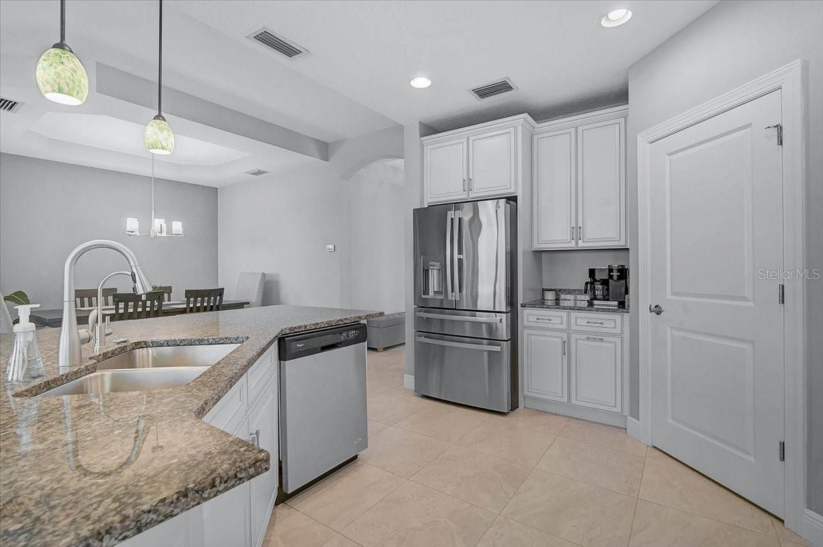 Image 17 of 63 For 1258 Riverscape Street 1258