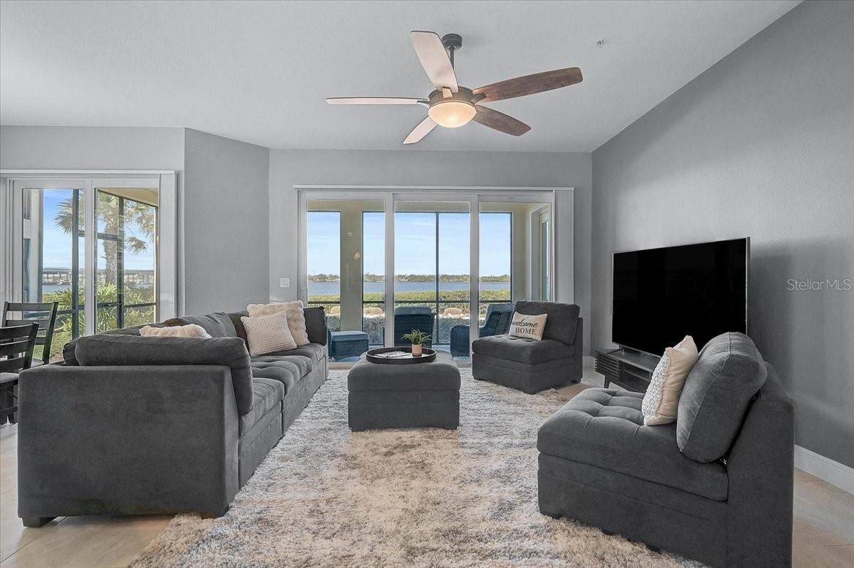 Image 19 of 63 For 1258 Riverscape Street 1258