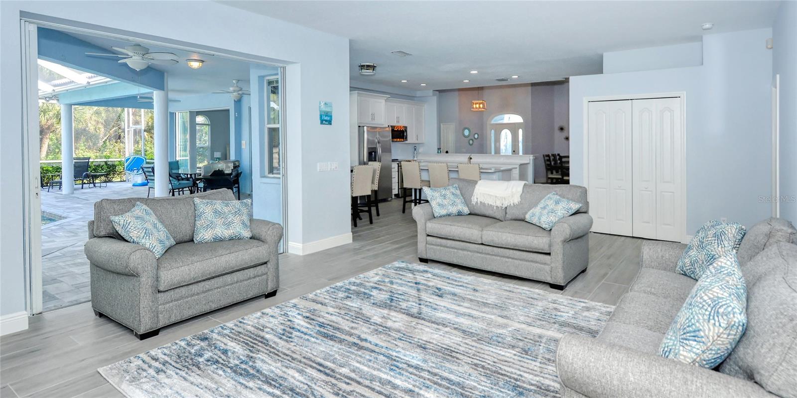 Image 16 of 77 For 9402 Glen Abbey Lane