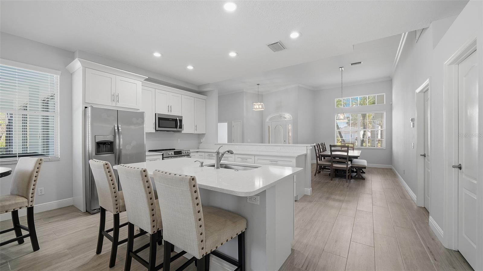 Image 23 of 77 For 9402 Glen Abbey Lane