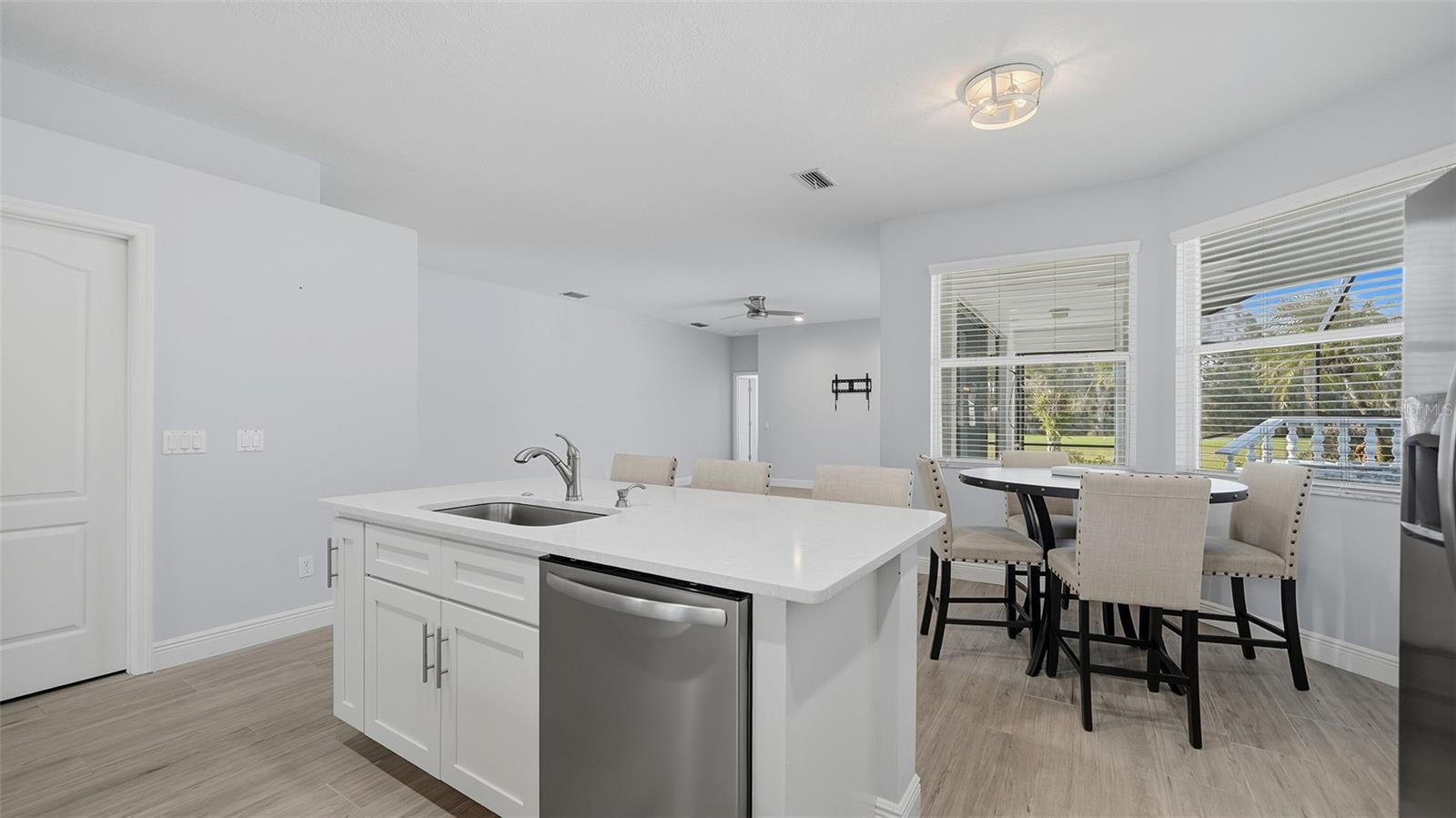 Image 26 of 77 For 9402 Glen Abbey Lane