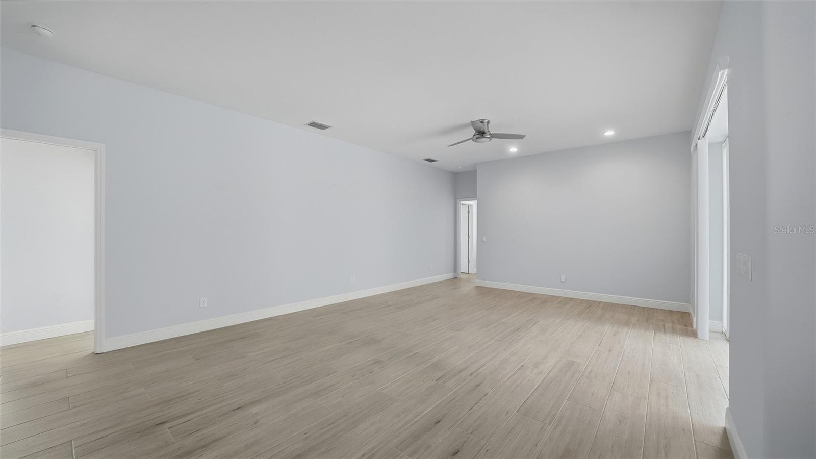 Image 31 of 77 For 9402 Glen Abbey Lane