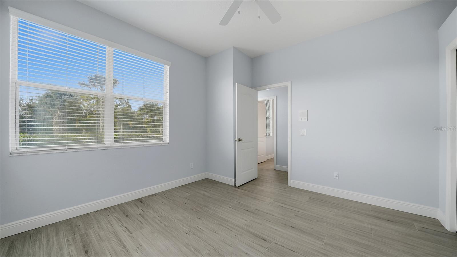 Image 36 of 77 For 9402 Glen Abbey Lane