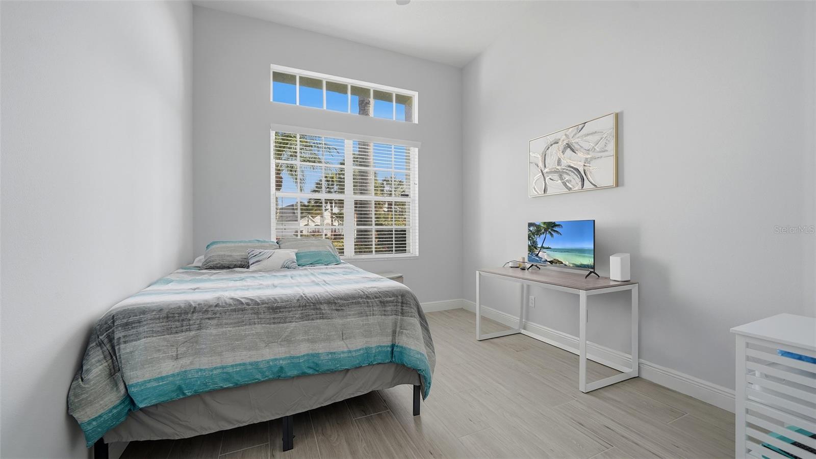 Image 40 of 77 For 9402 Glen Abbey Lane