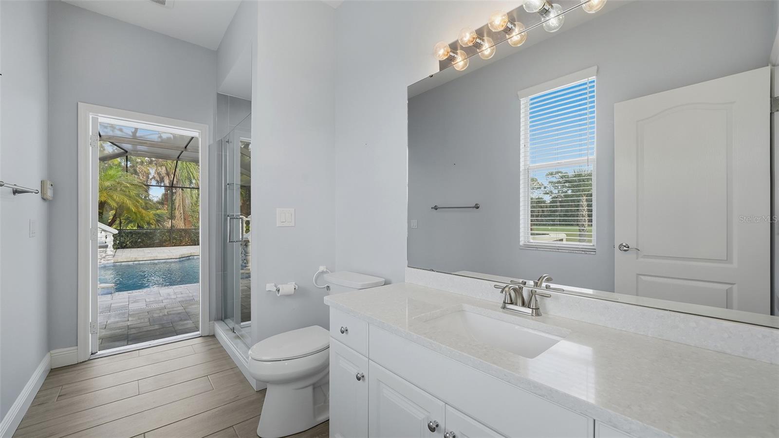 Image 43 of 77 For 9402 Glen Abbey Lane