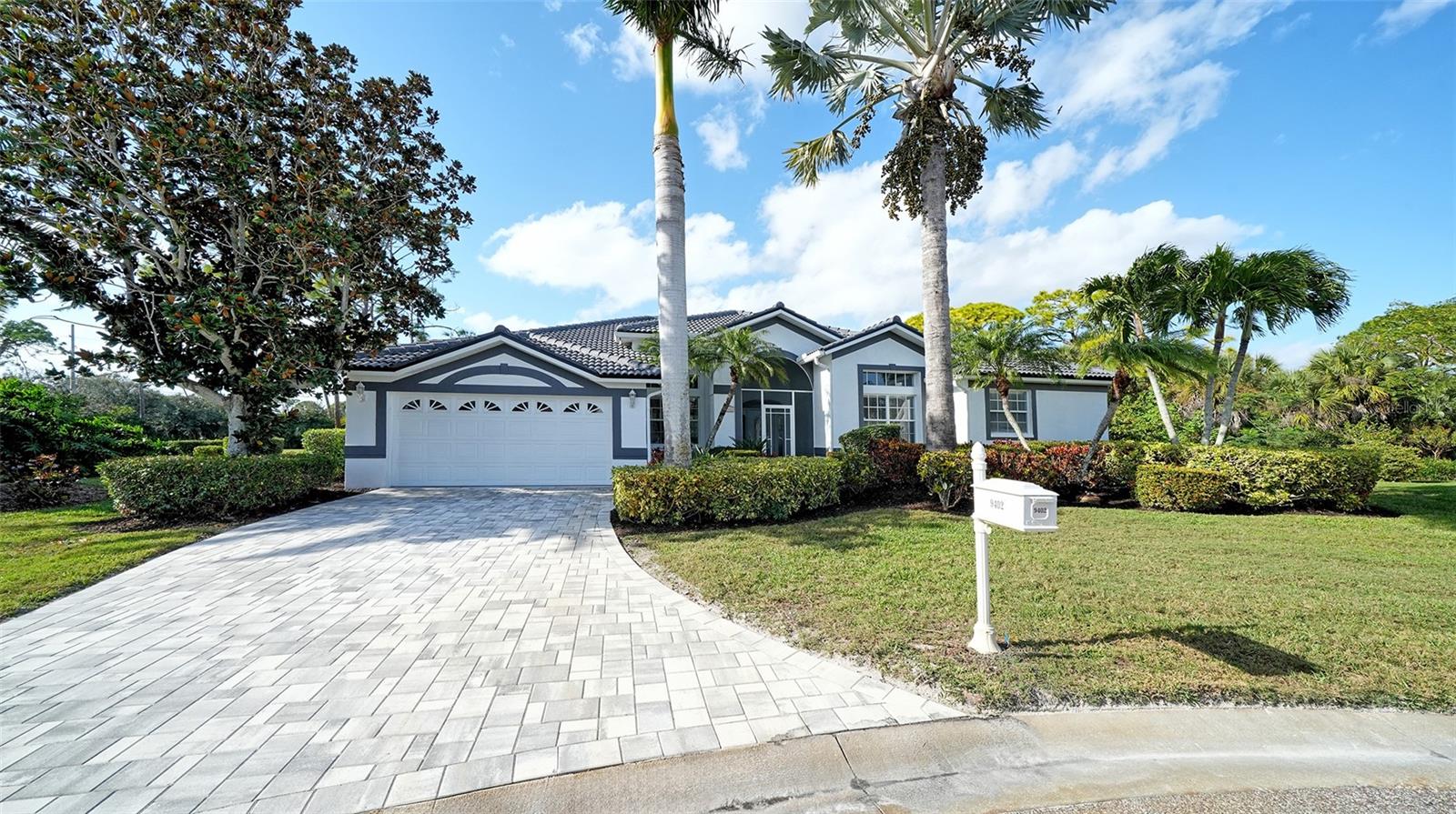 Image 53 of 77 For 9402 Glen Abbey Lane