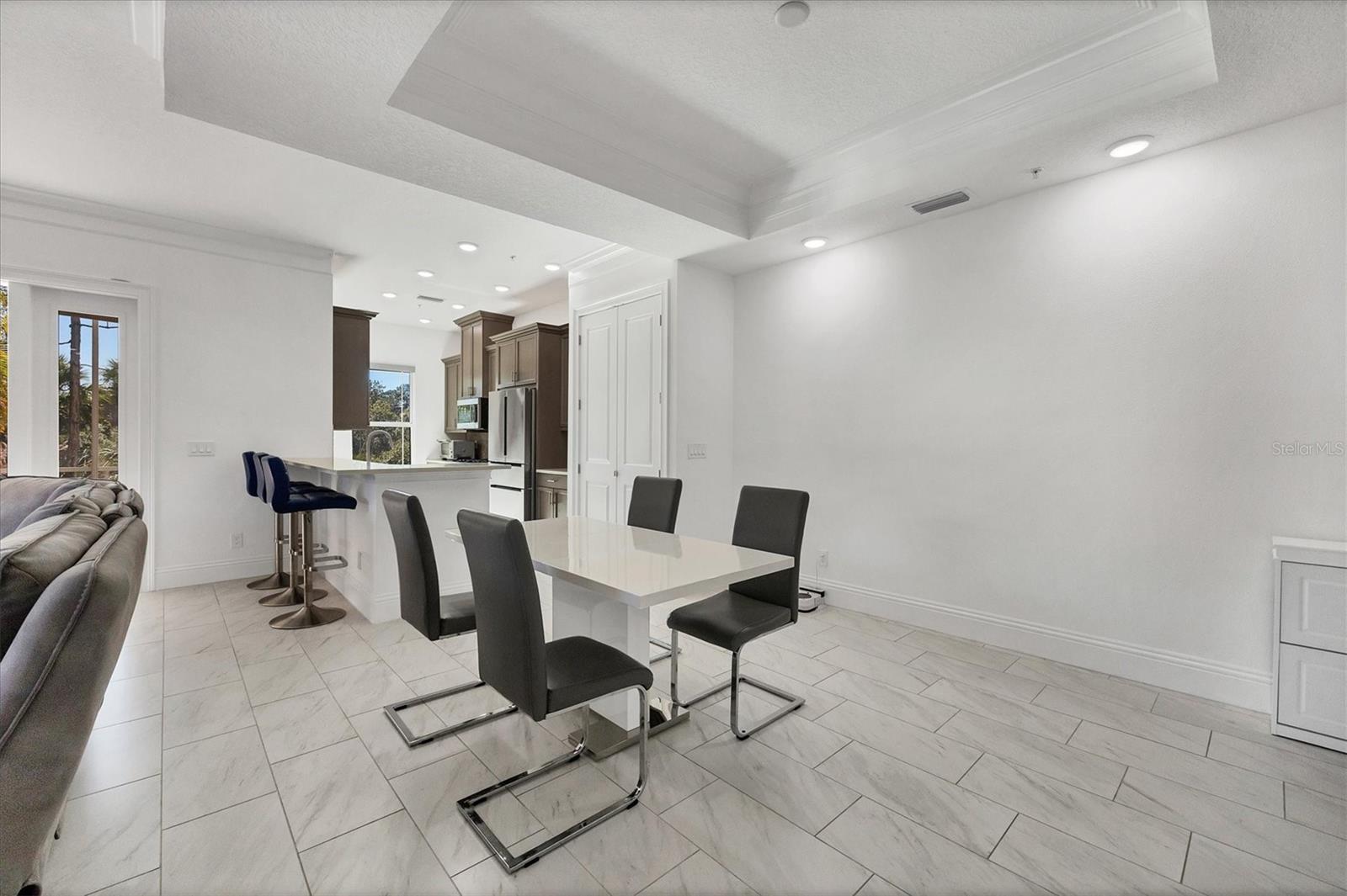 Image 10 of 39 For 7835 Hidden Creek Loop 101