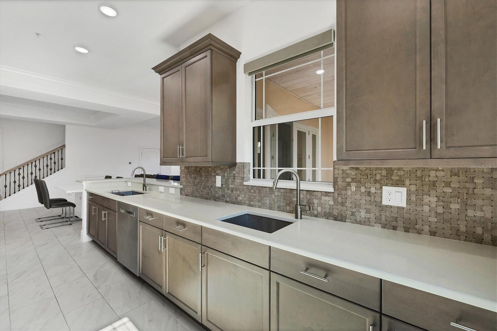 Image 15 of 39 For 7835 Hidden Creek Loop 101