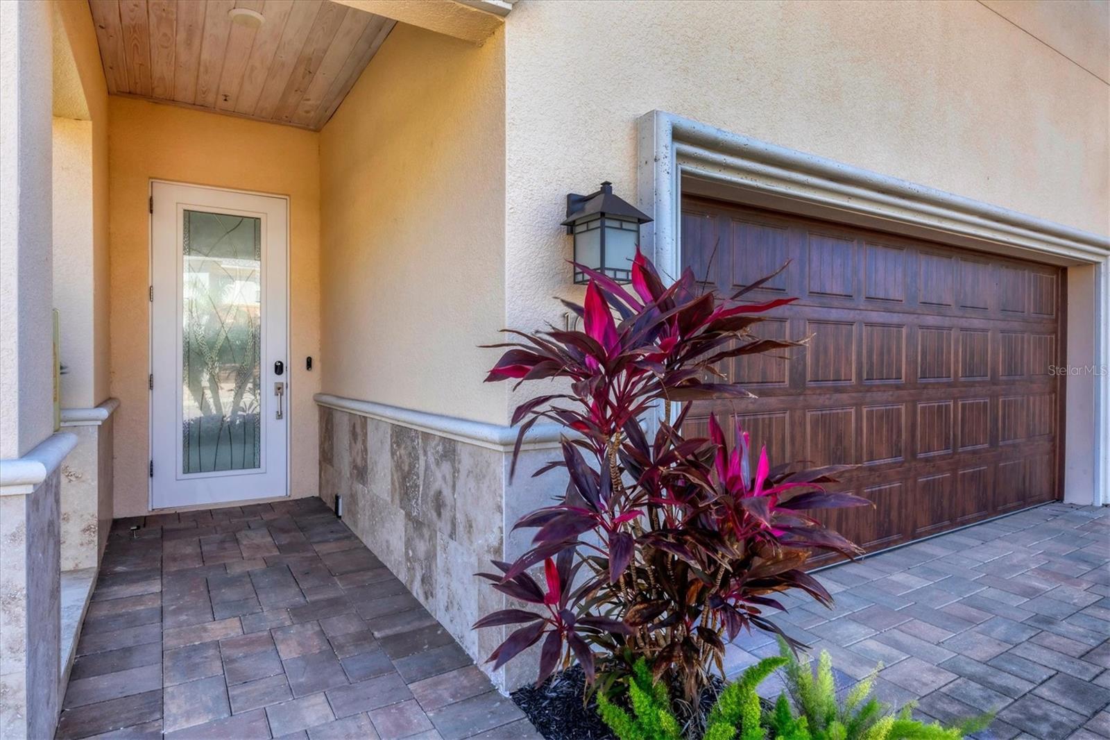 Image 2 of 39 For 7835 Hidden Creek Loop 101