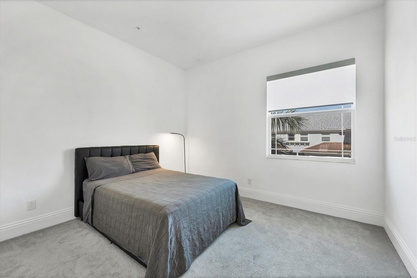 Image 23 of 39 For 7835 Hidden Creek Loop 101