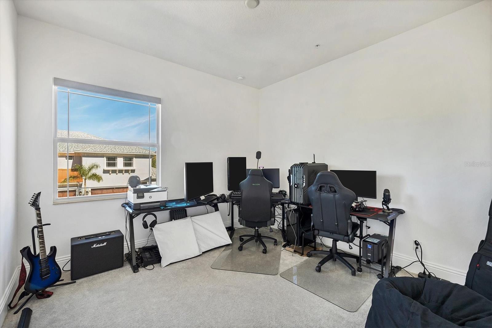 Image 25 of 39 For 7835 Hidden Creek Loop 101