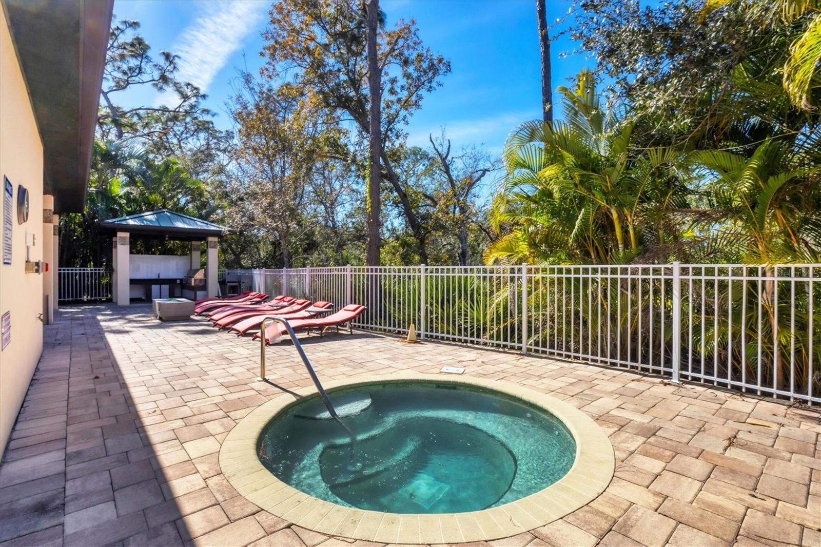 Image 35 of 39 For 7835 Hidden Creek Loop 101