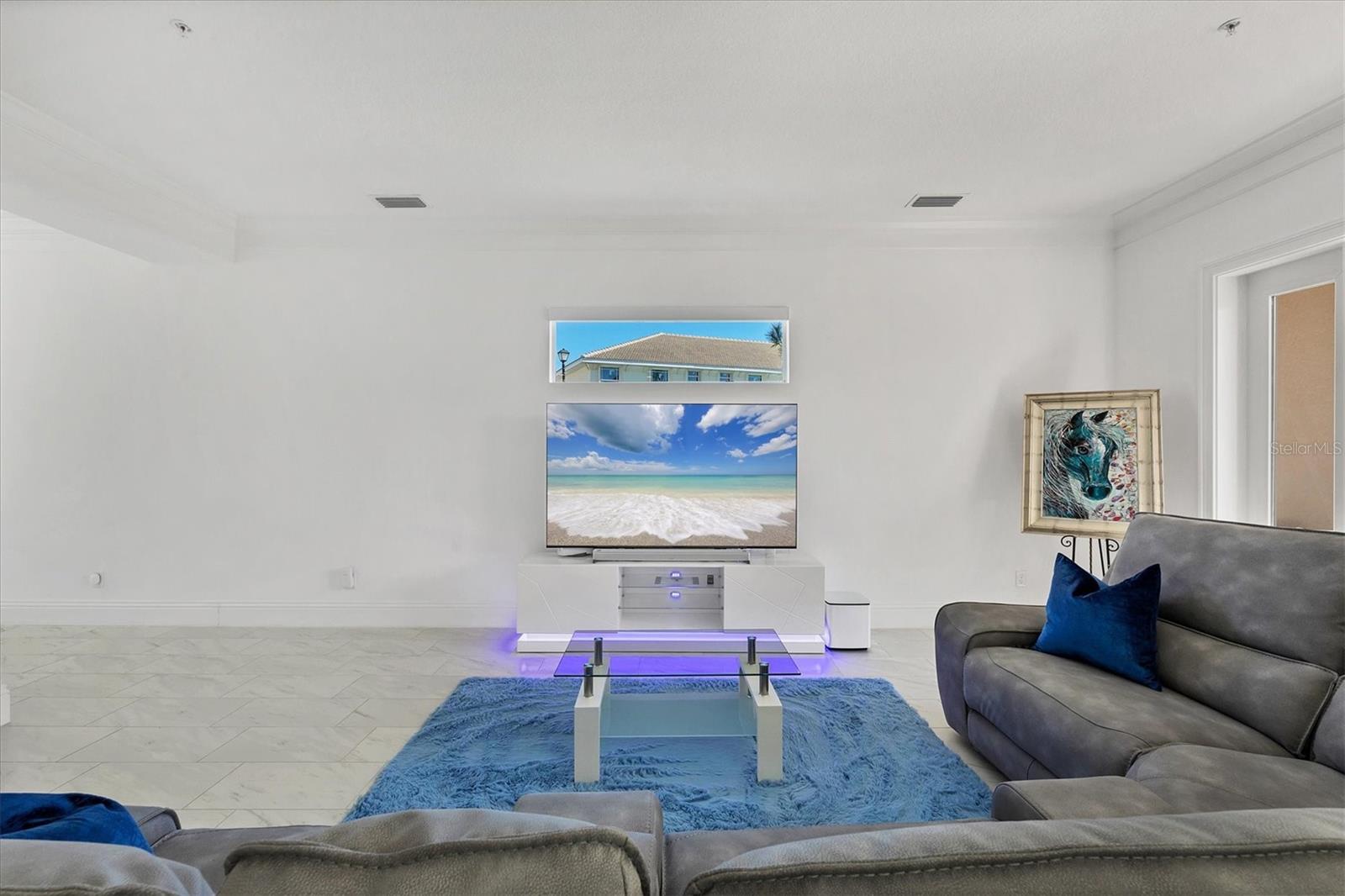 Image 7 of 39 For 7835 Hidden Creek Loop 101