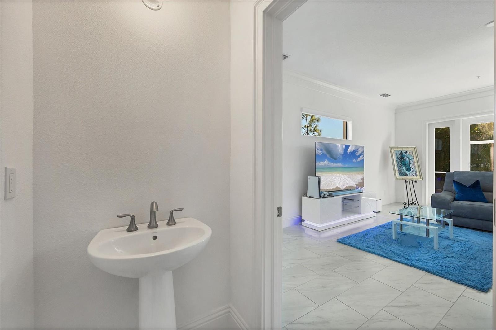 Image 9 of 39 For 7835 Hidden Creek Loop 101