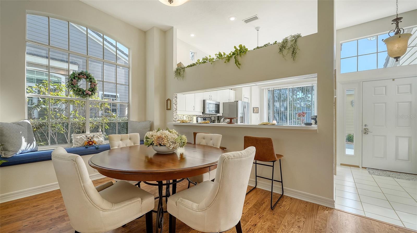 Image 13 of 65 For 7628 Whitebridge Glen