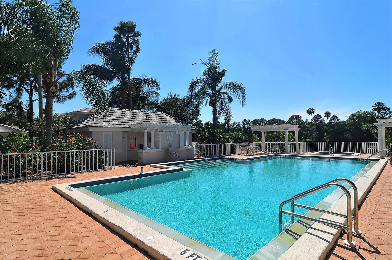 Image 27 of 65 For 7628 Whitebridge Glen