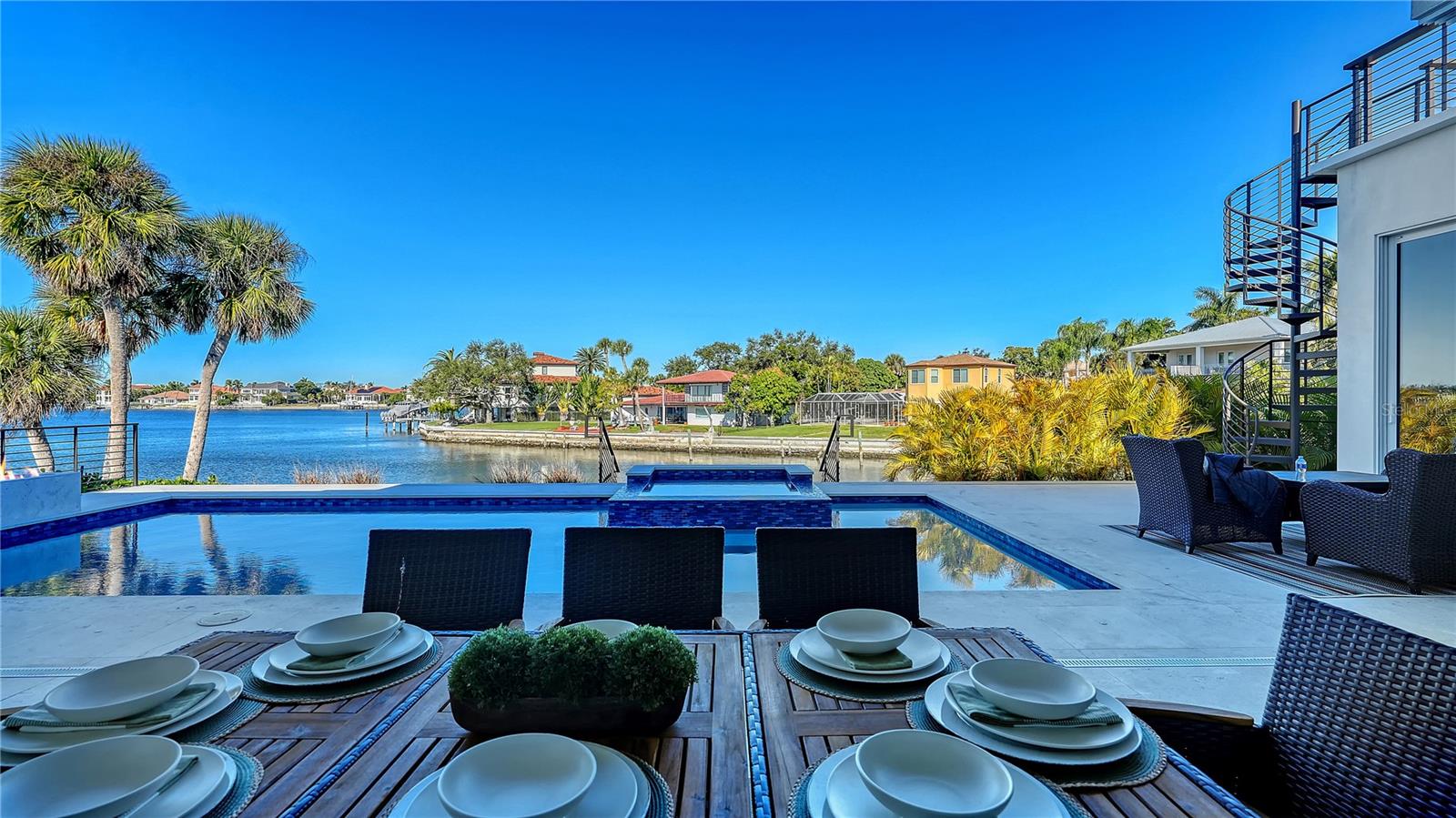 Image 13 of 50 For 1739 Little Pointe Circle