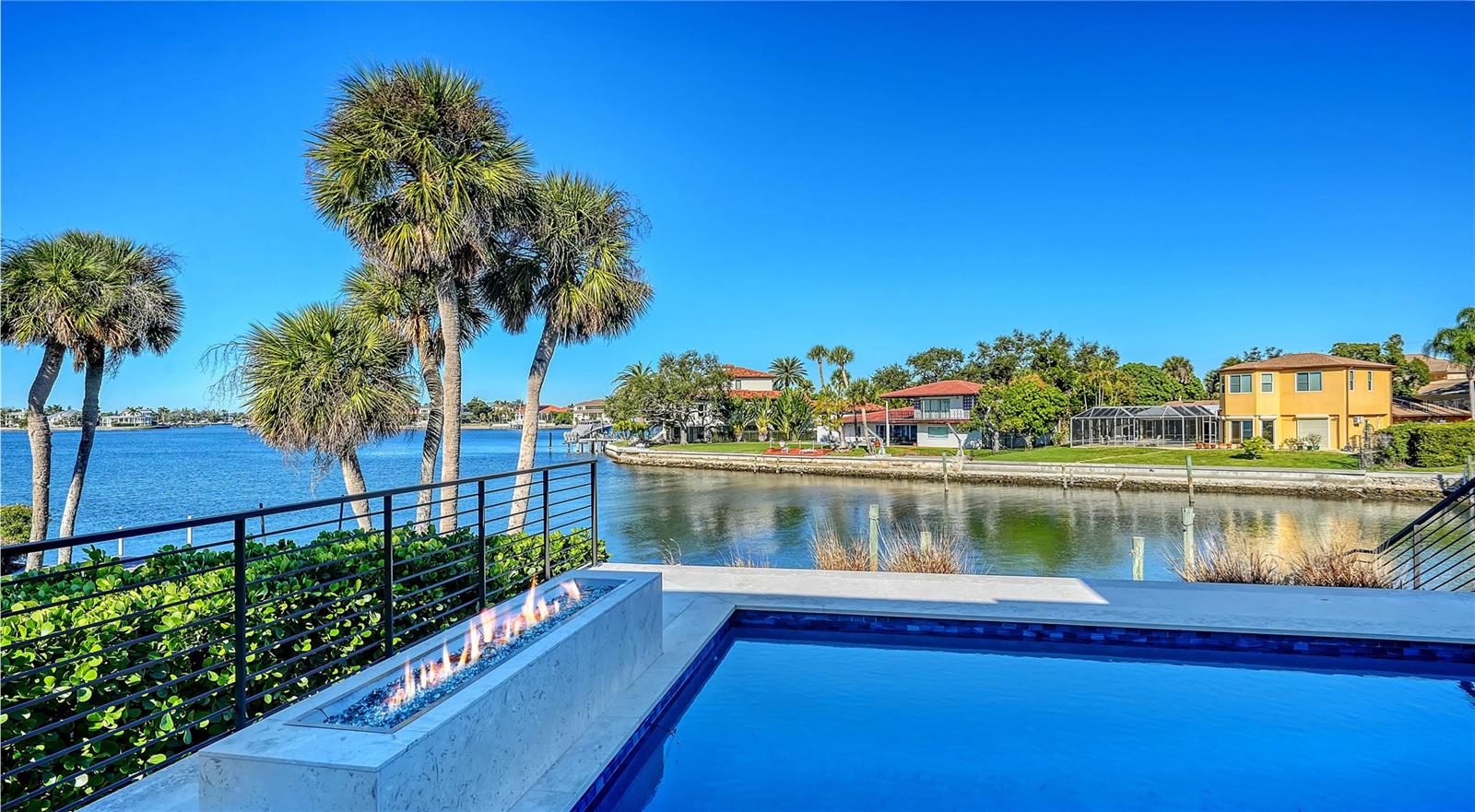 Image 16 of 50 For 1739 Little Pointe Circle