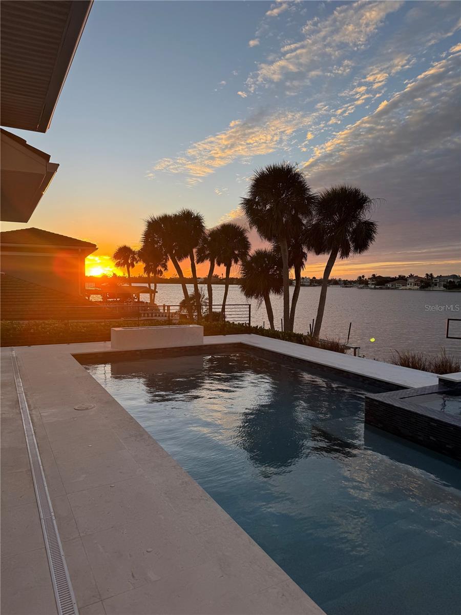 Image 17 of 50 For 1739 Little Pointe Circle