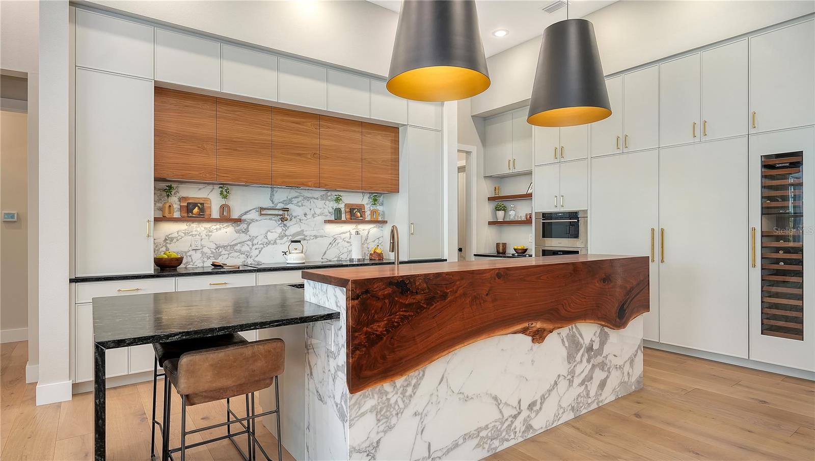 Image 21 of 50 For 1739 Little Pointe Circle