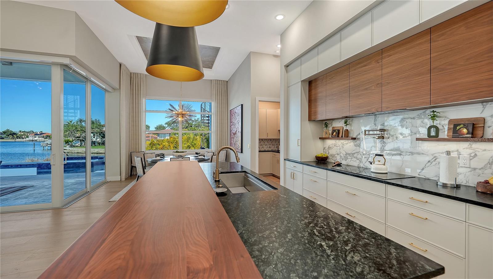 Image 23 of 50 For 1739 Little Pointe Circle