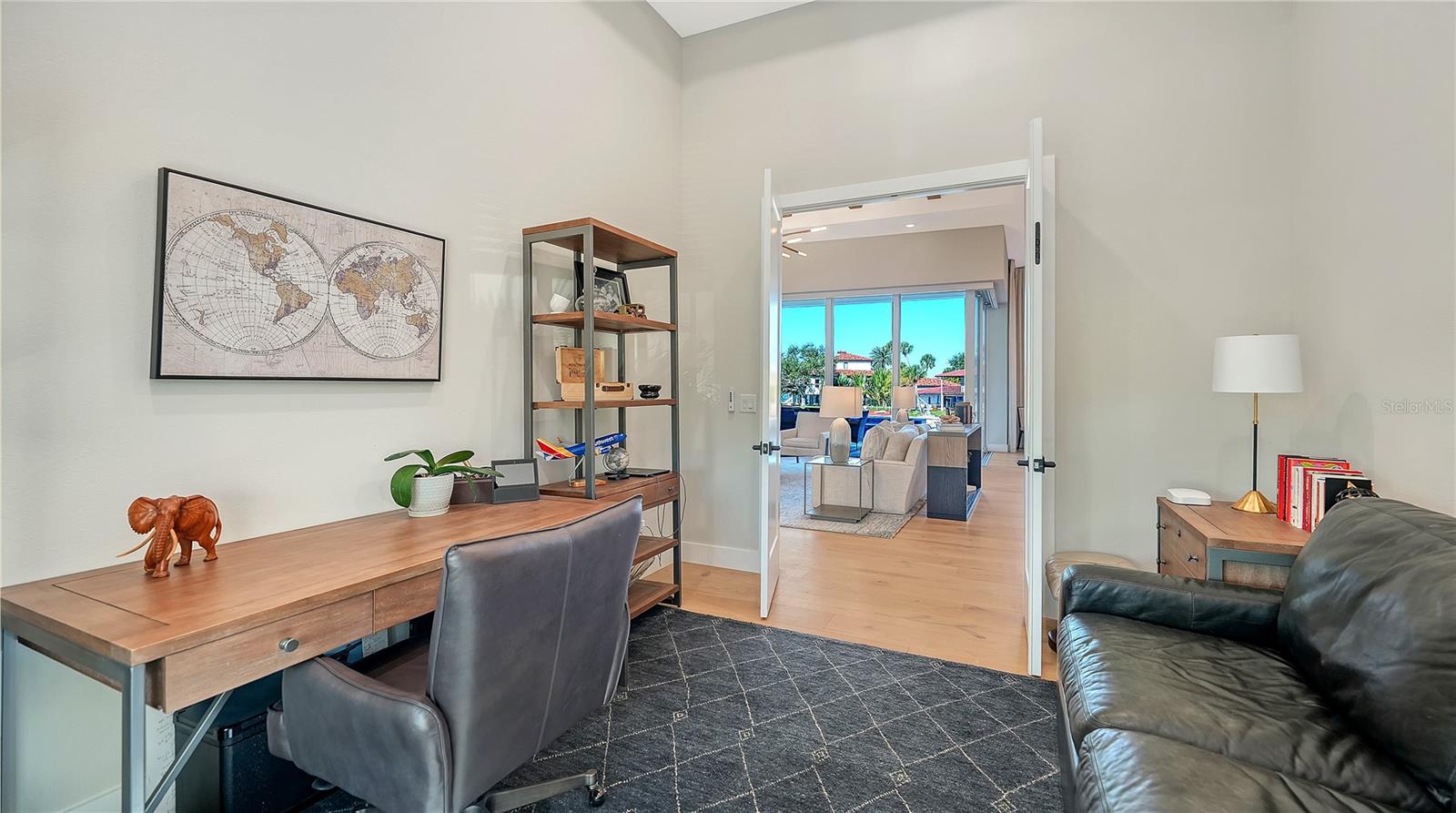 Image 28 of 50 For 1739 Little Pointe Circle