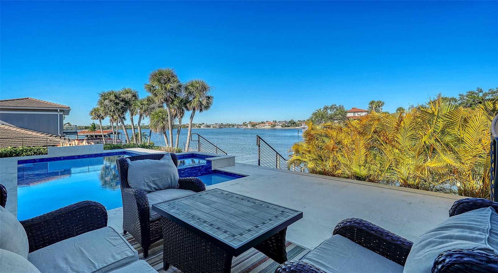 Image 33 of 50 For 1739 Little Pointe Circle