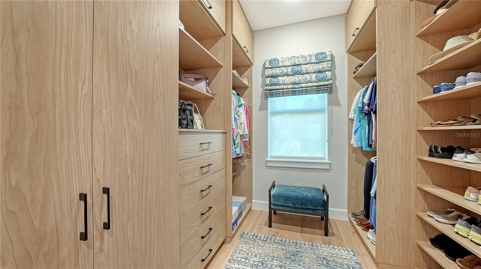 Image 37 of 50 For 1739 Little Pointe Circle