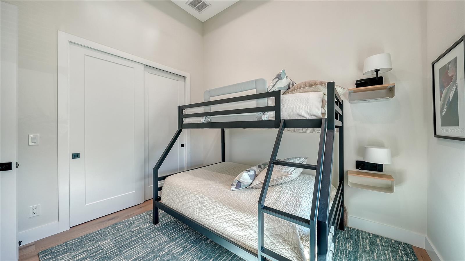 Image 44 of 50 For 1739 Little Pointe Circle