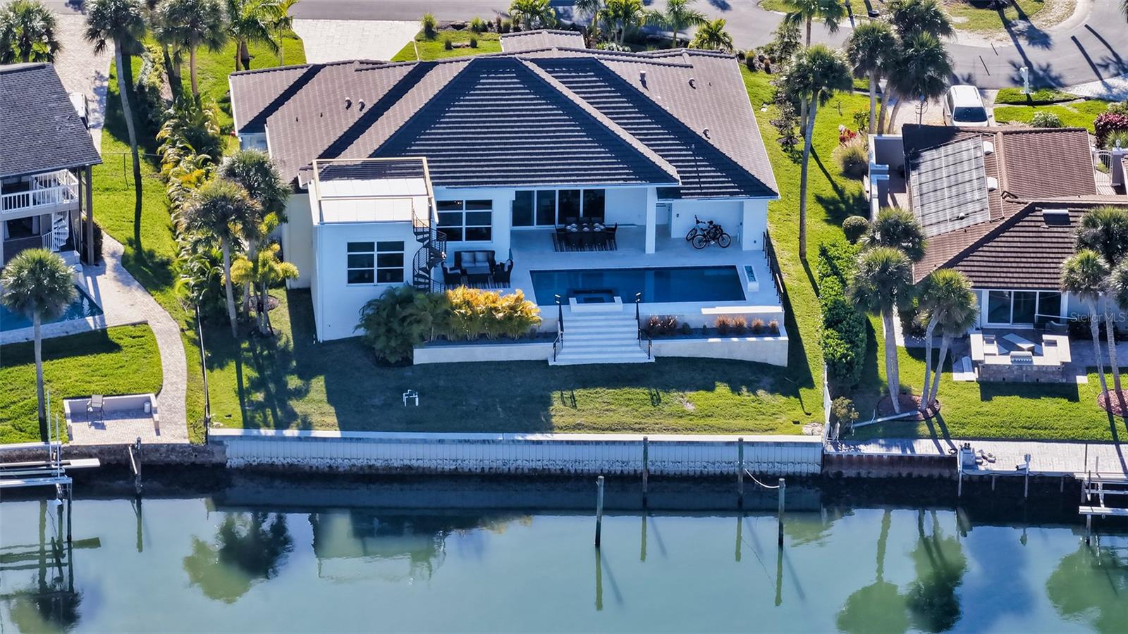 Image 48 of 50 For 1739 Little Pointe Circle