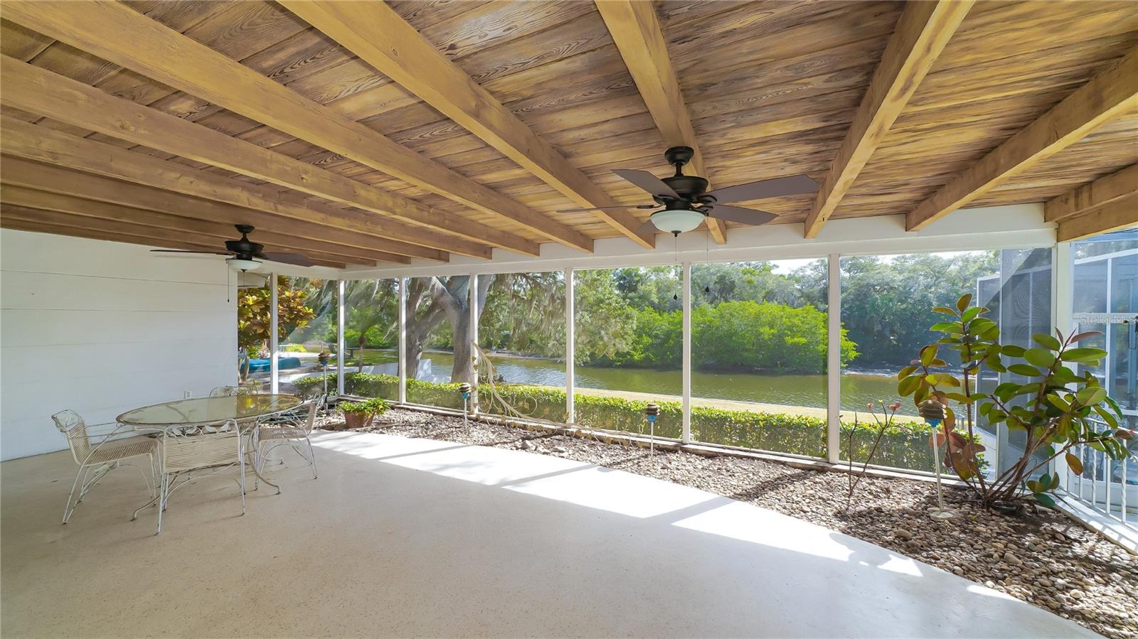 Image 3 of 33 For 3431 Mineola Drive