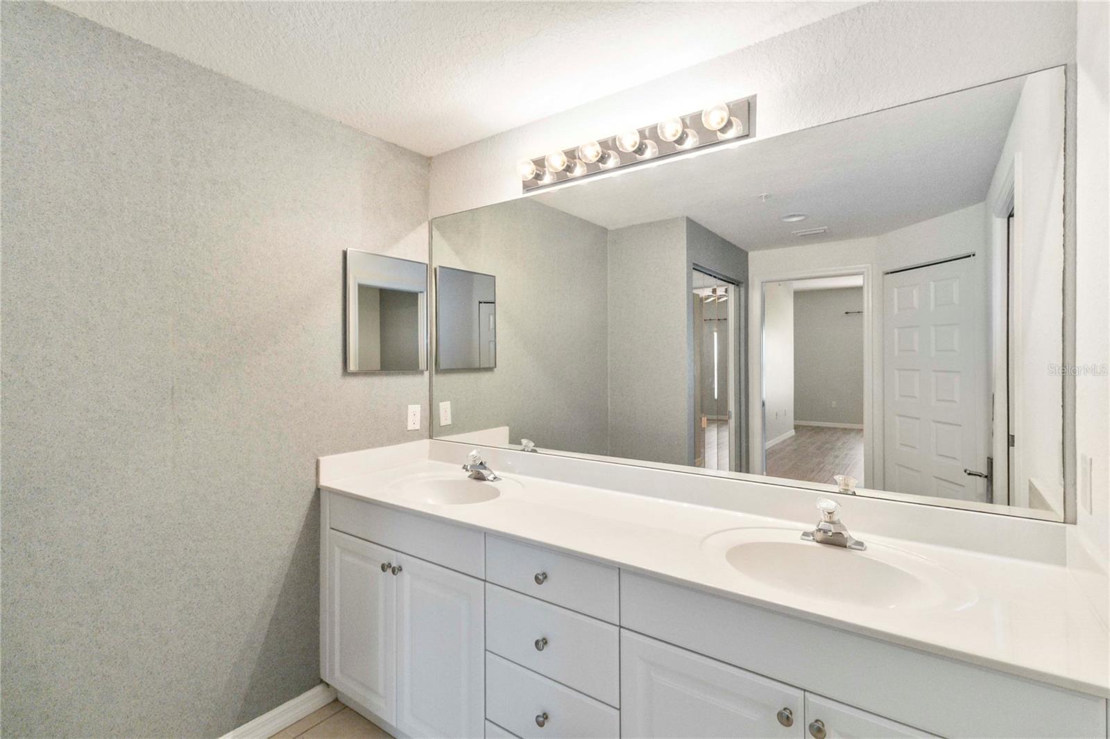 Image 17 of 29 For 6351 Bay Cedar Lane