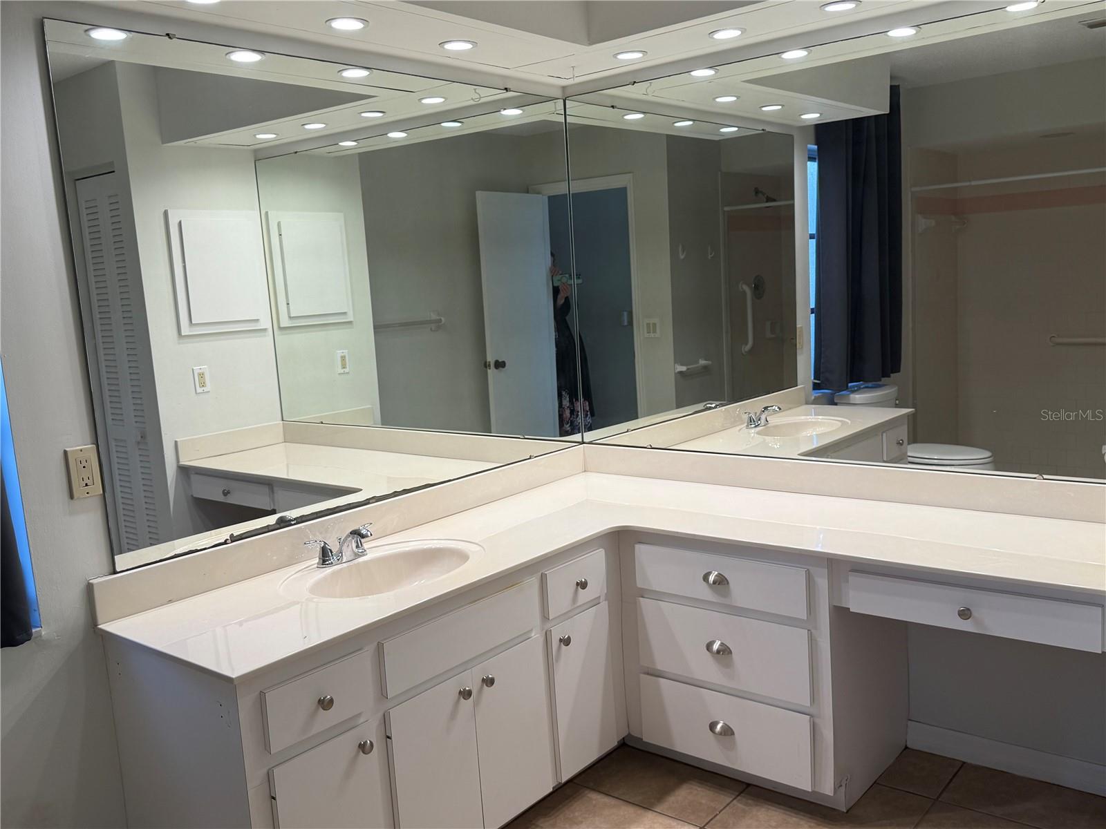 Image 18 of 38 For 9008 Allapata Lane