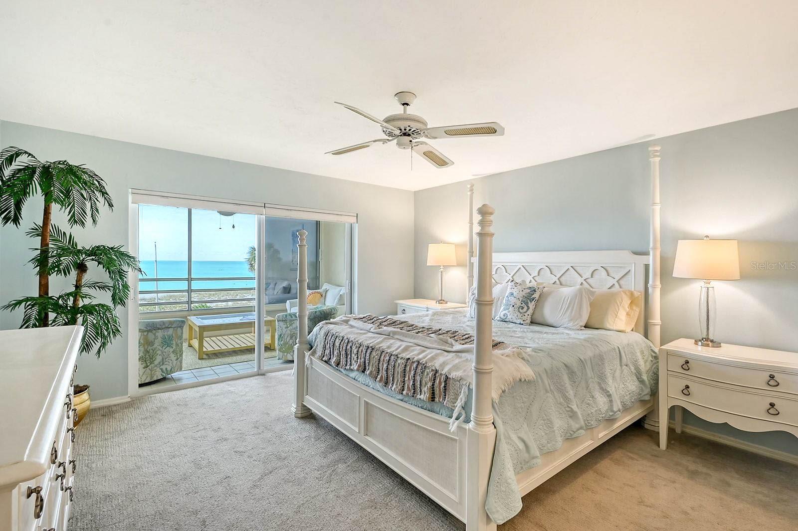 Image 16 of 33 For 550 Flamingo Drive 202