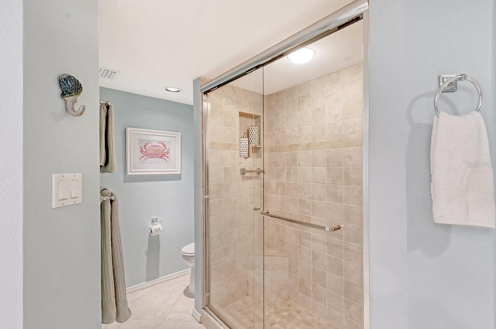 Image 24 of 33 For 550 Flamingo Drive 202